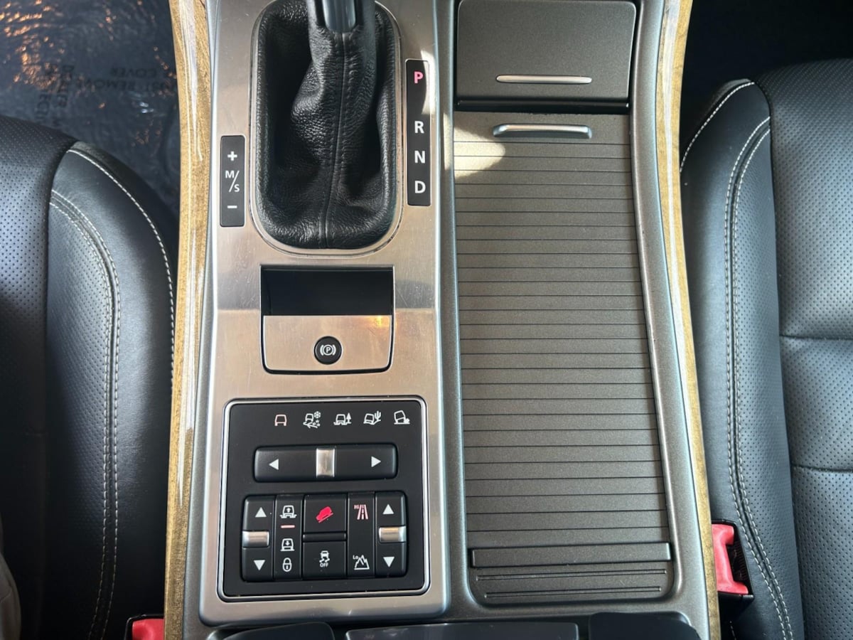 2012 Land Rover Range Rover Sport HSE LUX photo 15