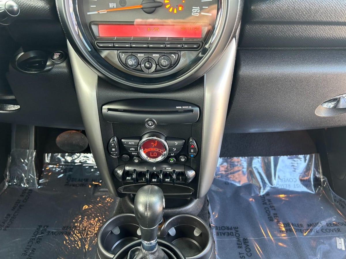 2015 Mini Paceman John Cooper Works photo 19