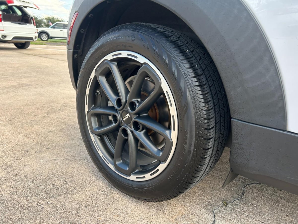 2015 Mini Paceman John Cooper Works photo 23