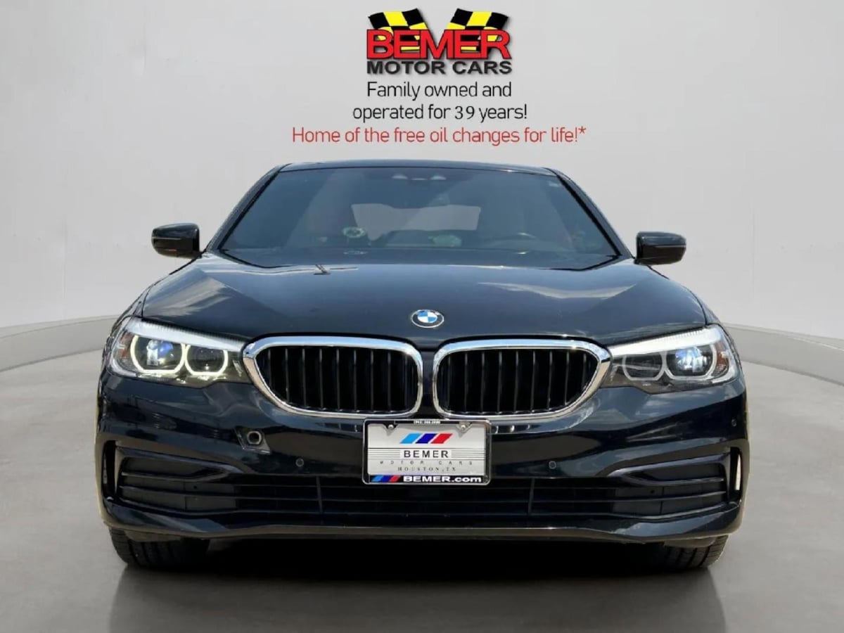 2019 Bmw 530i Sedan photo 3