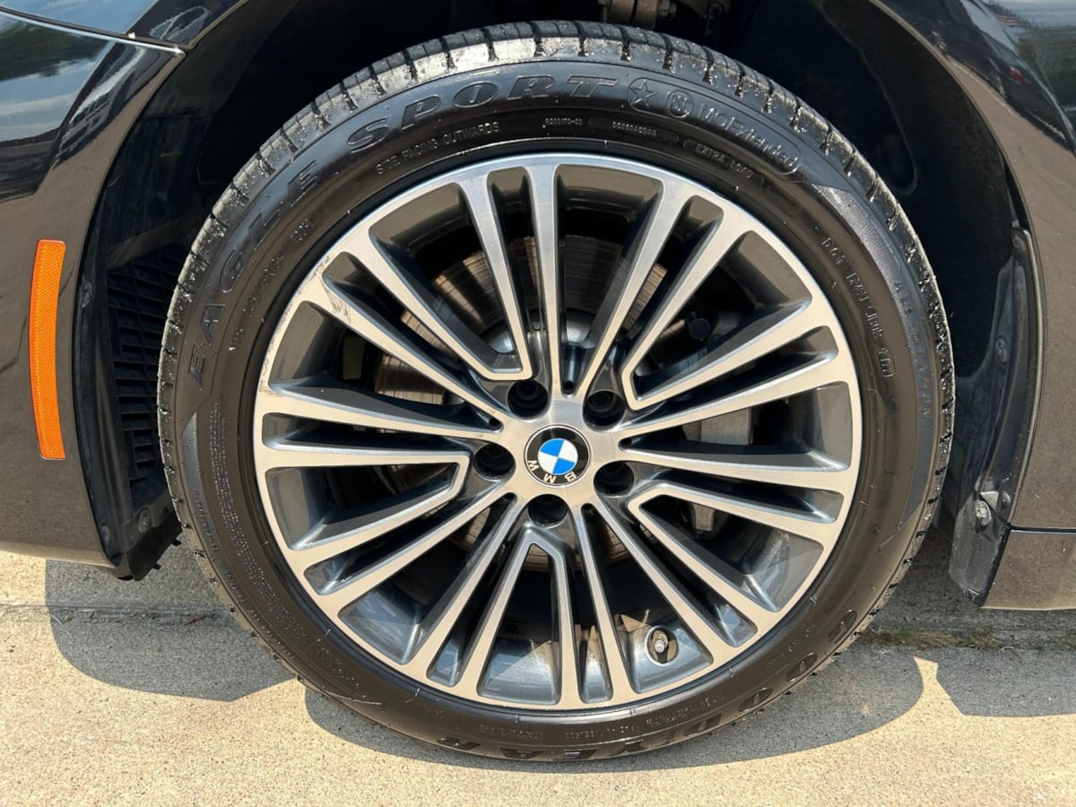 2019 Bmw 530i Sedan photo 4