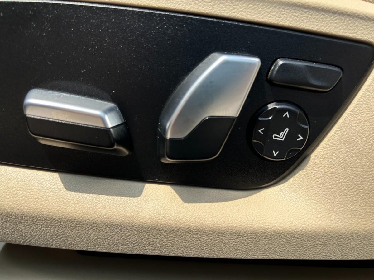 2019 Bmw 530i Sedan photo 12