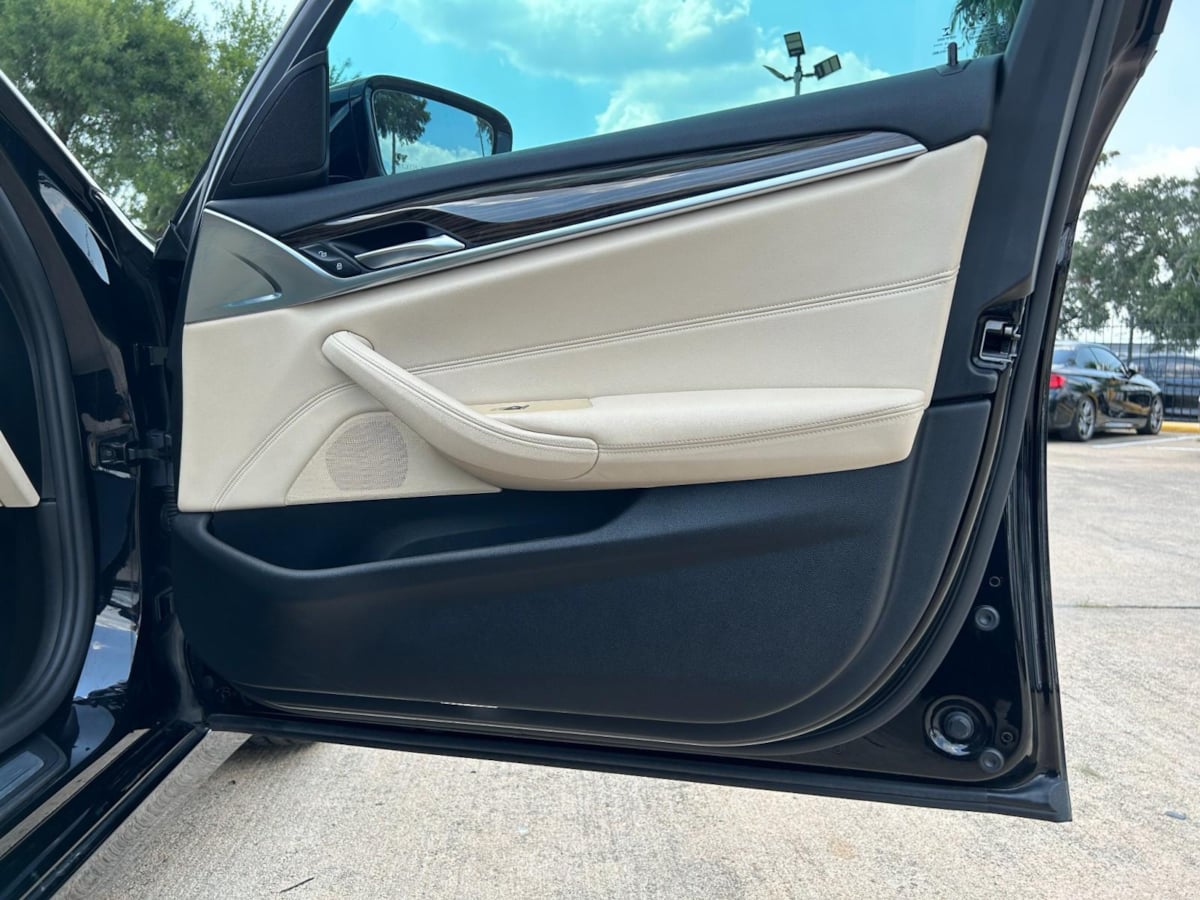 2019 Bmw 530i Sedan photo 29
