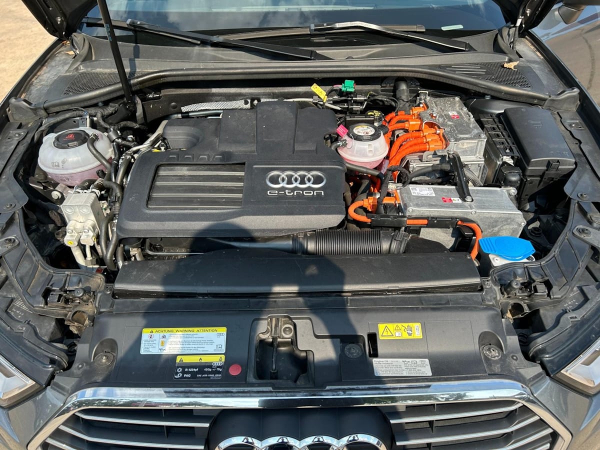 2018 Audi A3 E-tron Premium photo 10