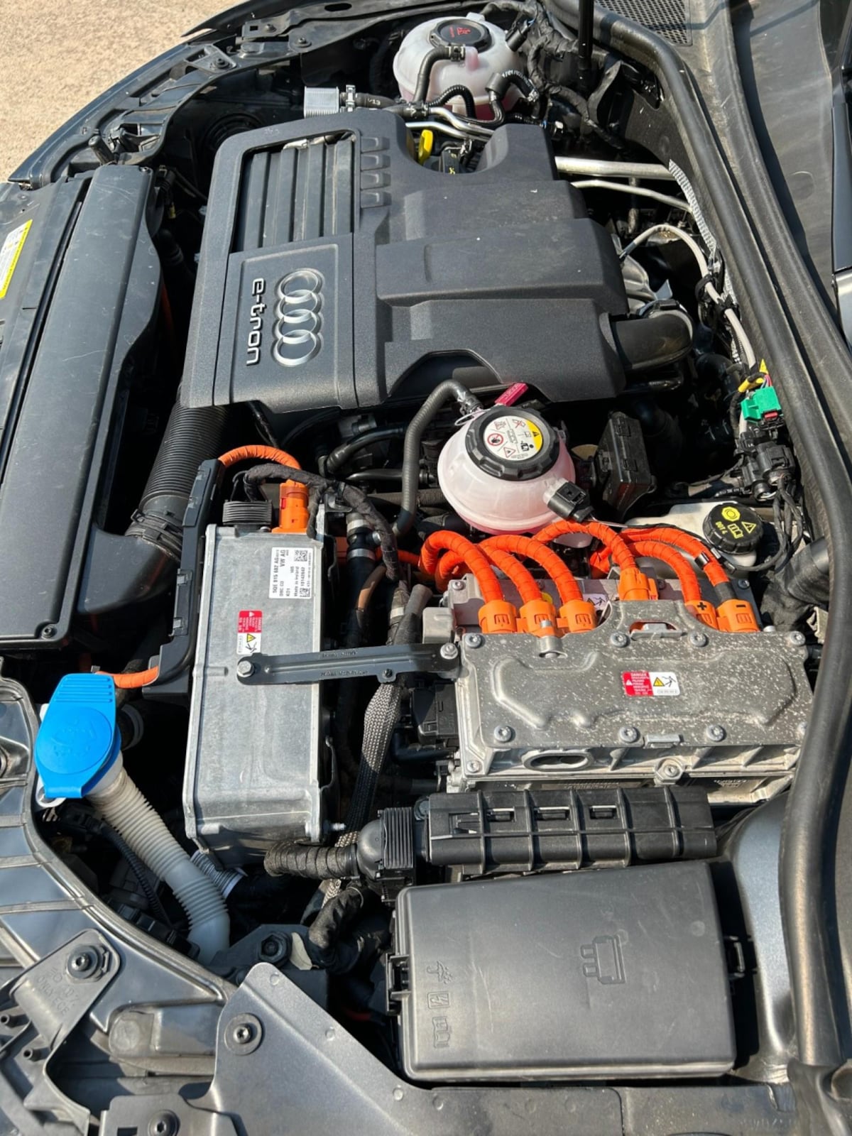 2018 Audi A3 E-tron Premium photo 11