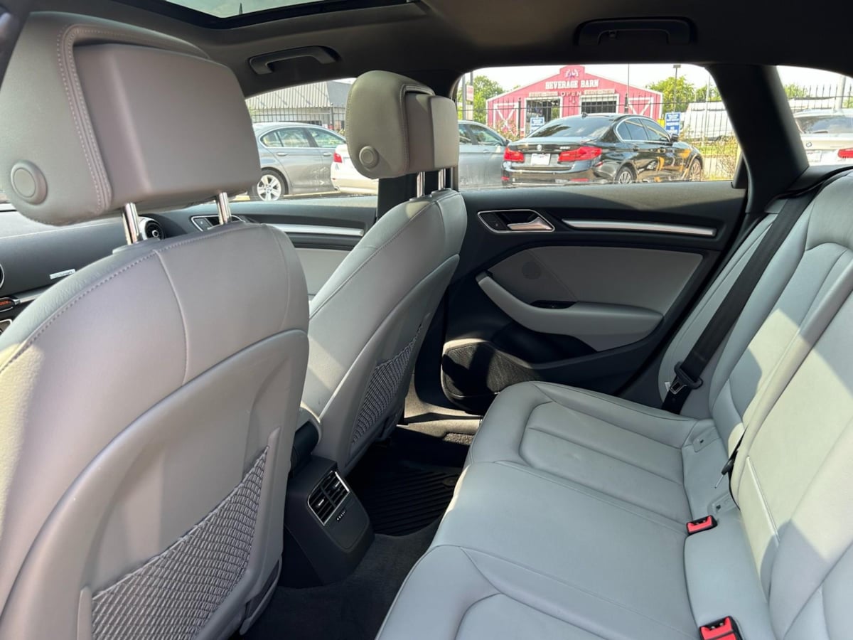 2018 Audi A3 E-tron Premium photo 25