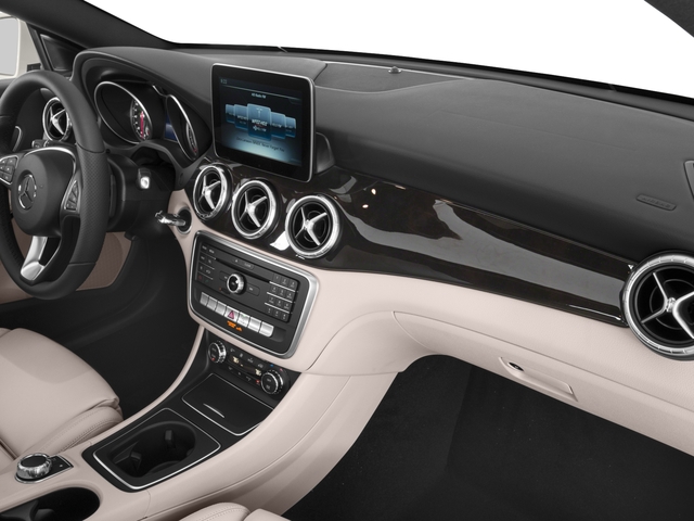 2017 Mercedes Benz CLA 250 4MATIC photo 16