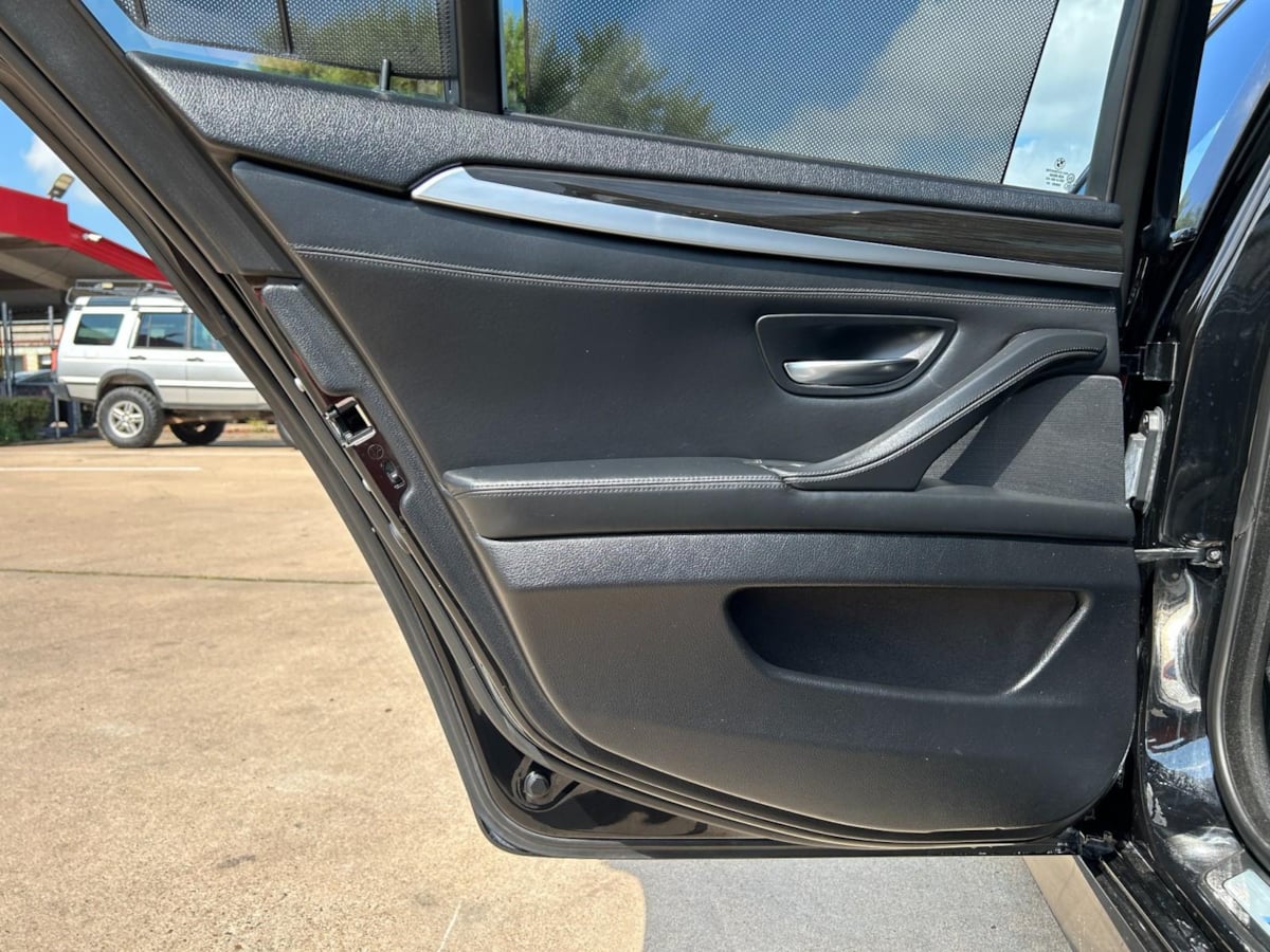 2013 Bmw 550i 5-Series photo 23