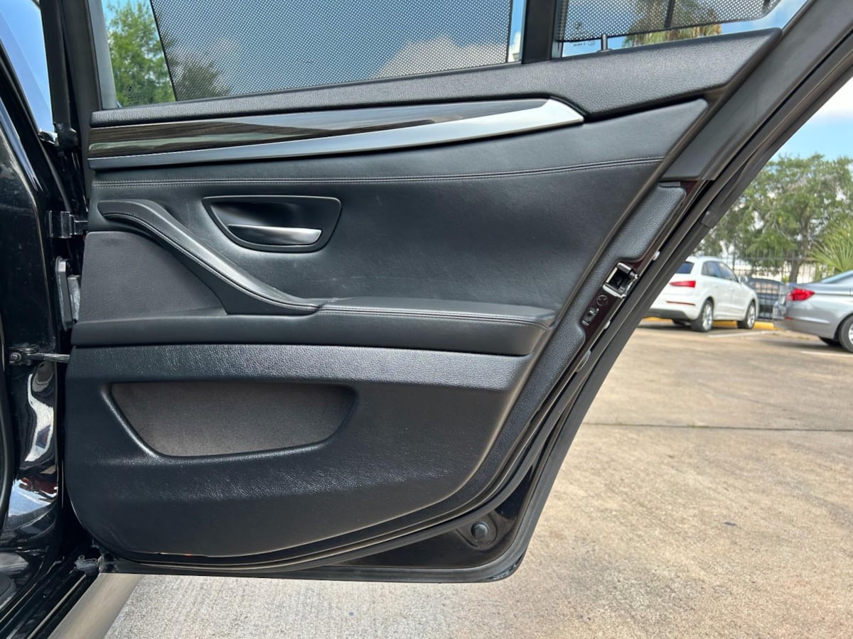 2013 Bmw 550i 5-Series photo 26
