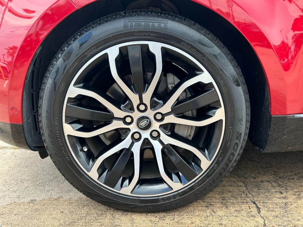 2019 Land Rover Range Rover Sport HSE photo 9