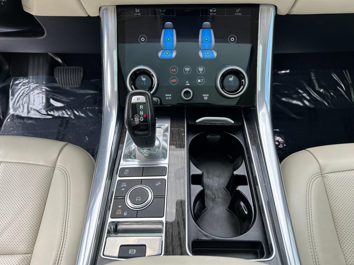 2019 Land Rover Range Rover Sport HSE photo 22
