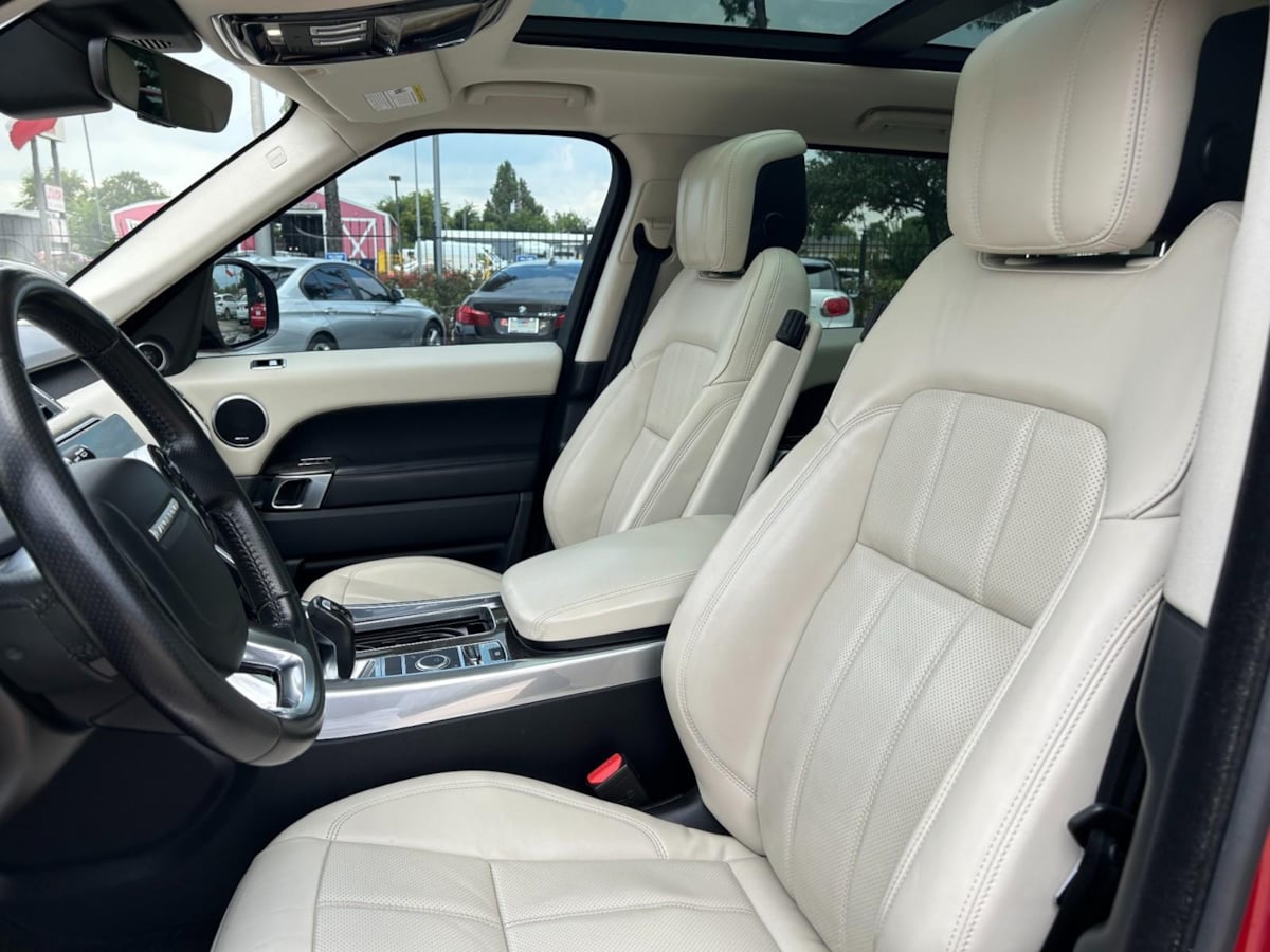 2019 Land Rover Range Rover Sport HSE photo 25