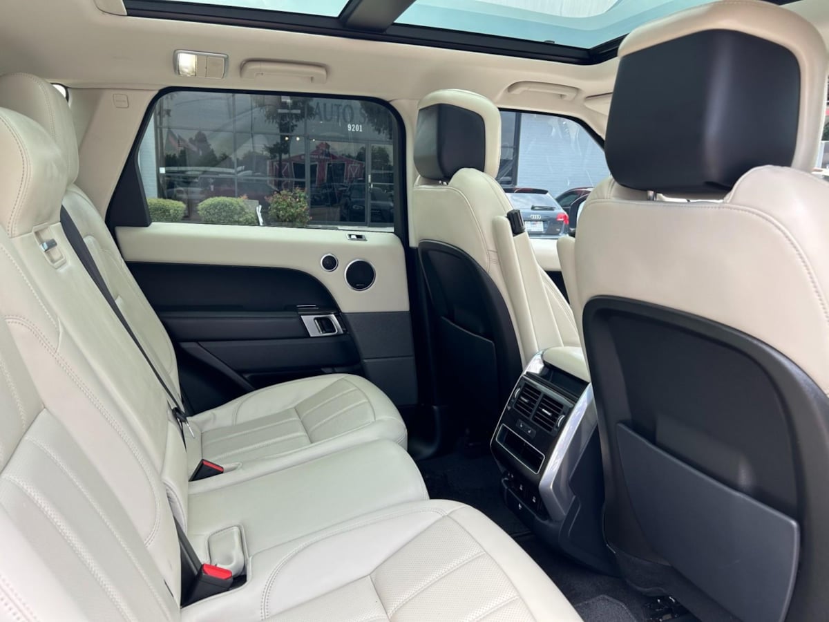 2019 Land Rover Range Rover Sport HSE photo 30