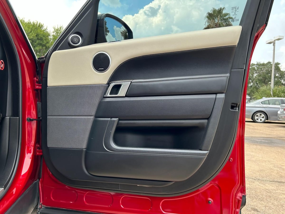 2019 Land Rover Range Rover Sport HSE photo 32