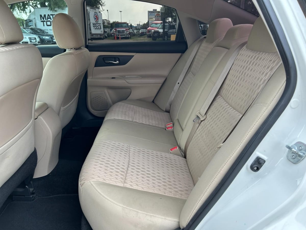 2017 Nissan Altima 2.5 S photo 11