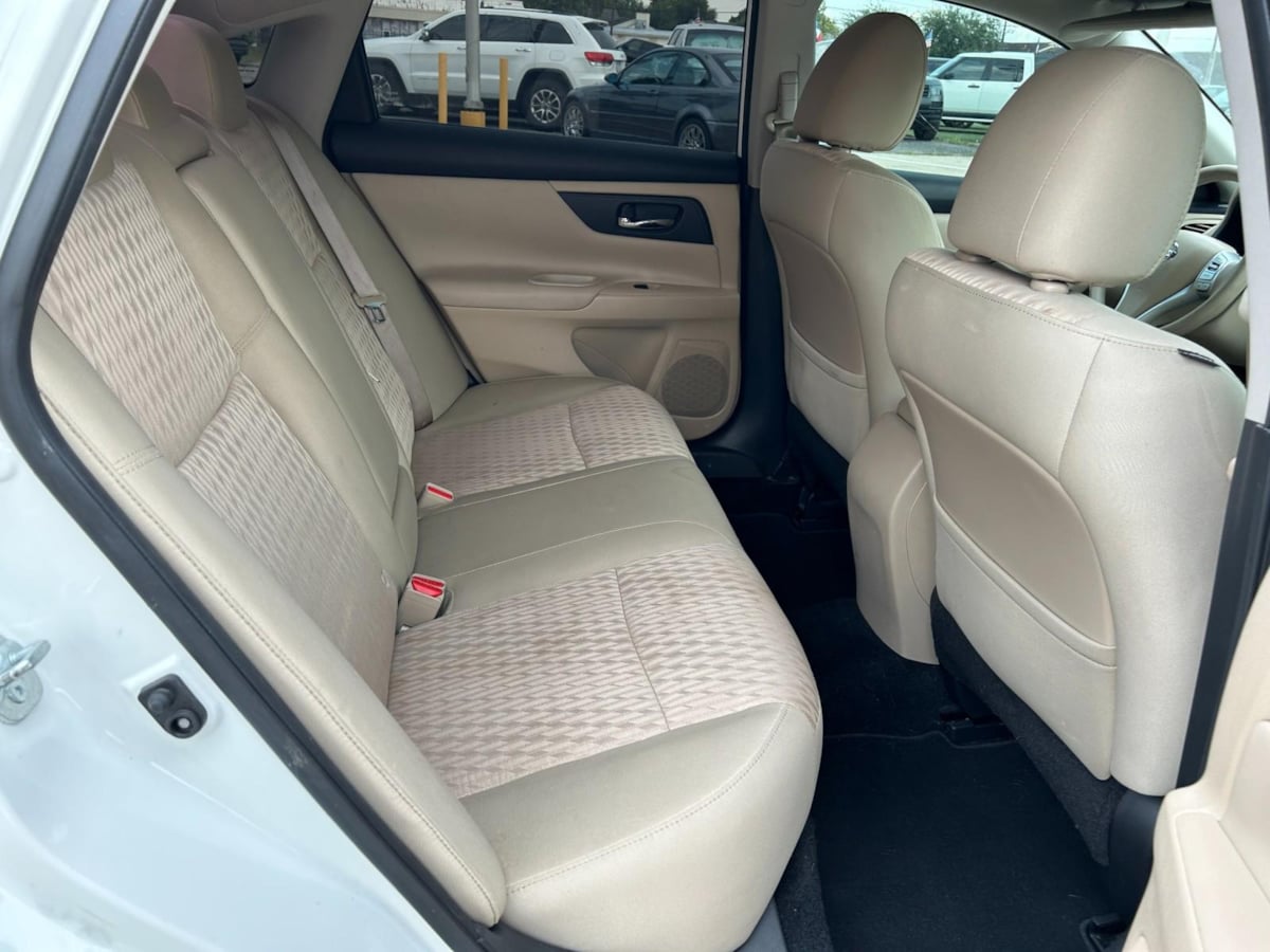 2017 Nissan Altima 2.5 S photo 13