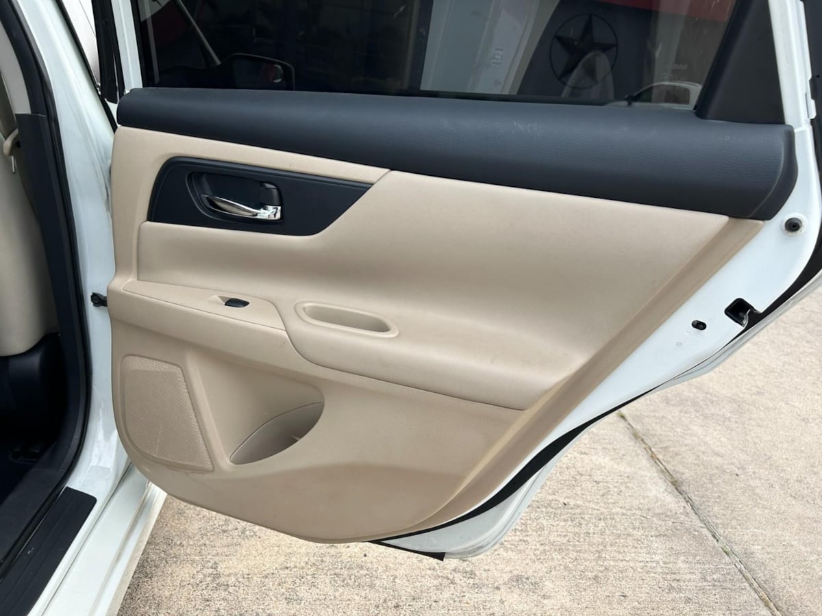 2017 Nissan Altima 2.5 S photo 15