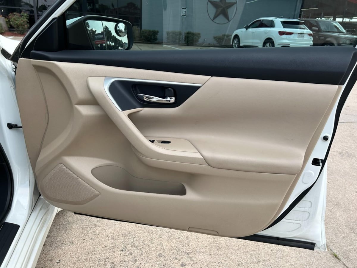 2017 Nissan Altima 2.5 S photo 16