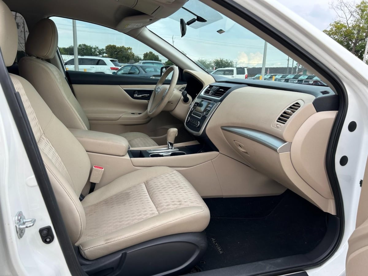 2017 Nissan Altima 2.5 S photo 17