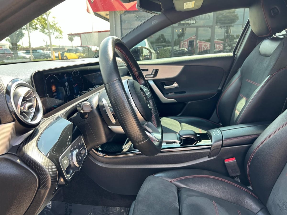 2019 Mercedes Benz A 220 AMG photo 17
