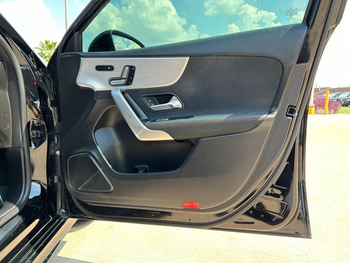 2019 Mercedes Benz A 220 AMG photo 27
