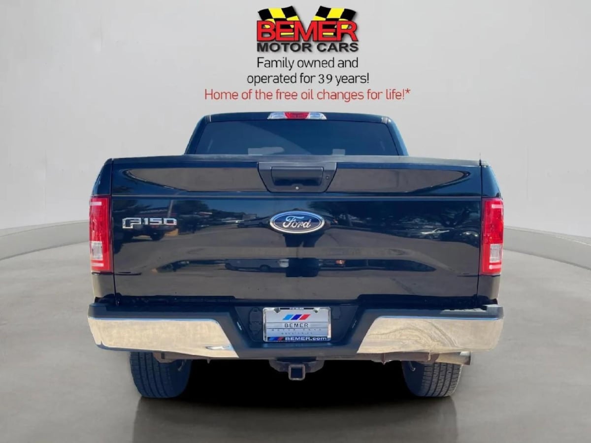 2017 Ford F-150 XLT photo 4