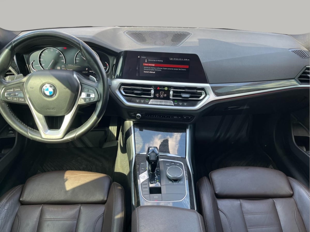 Additional photo of vehicle.