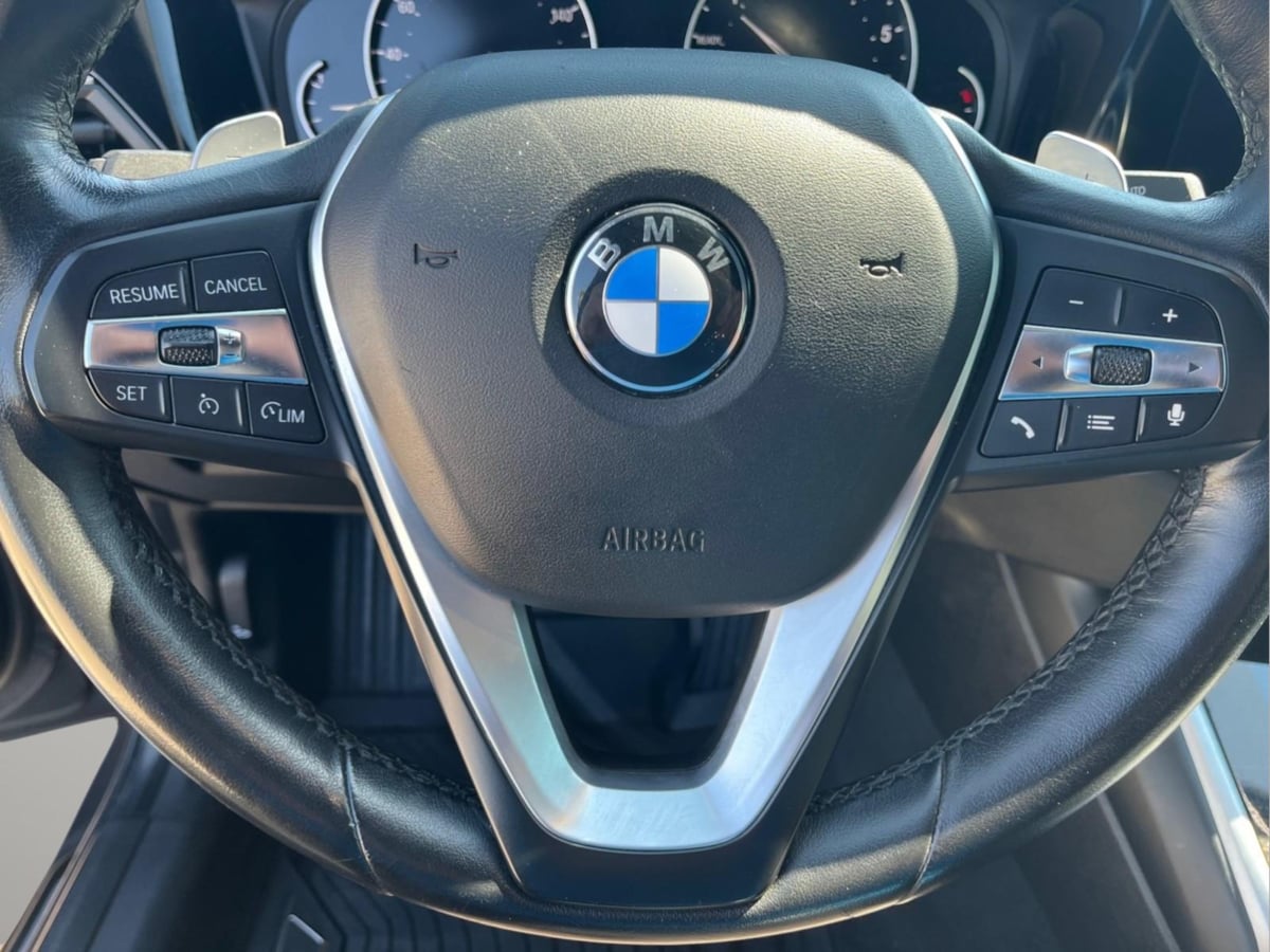 Additional photo of vehicle.