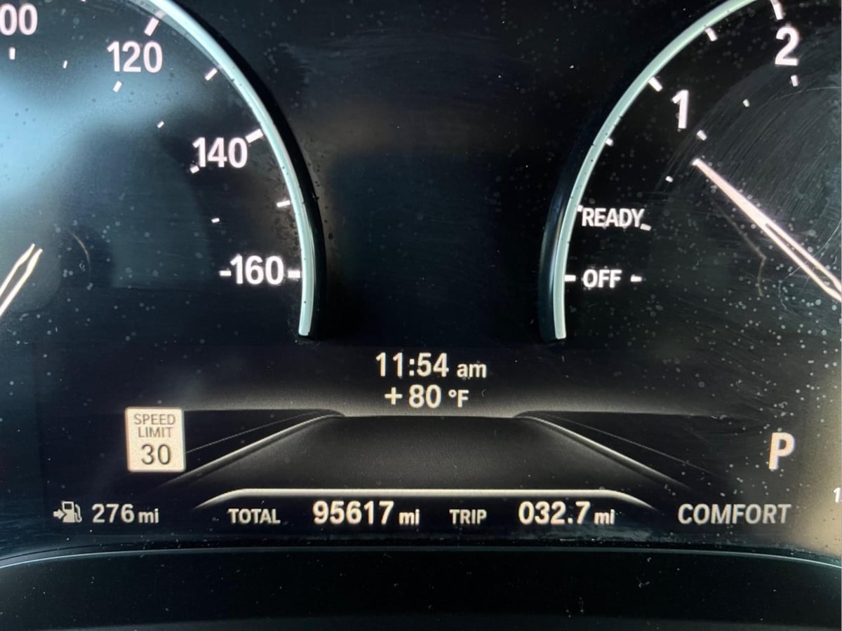 Additional photo of vehicle.