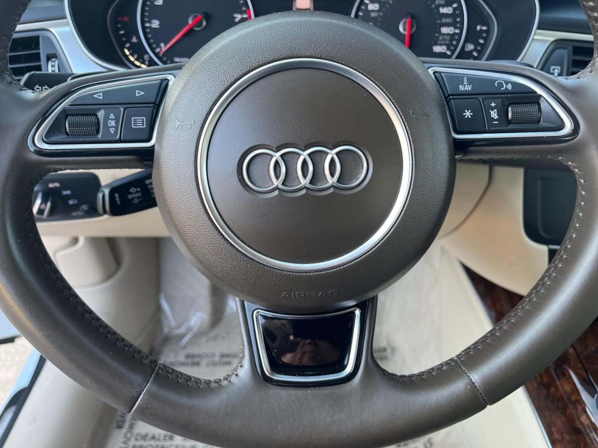 Additional photo of vehicle.