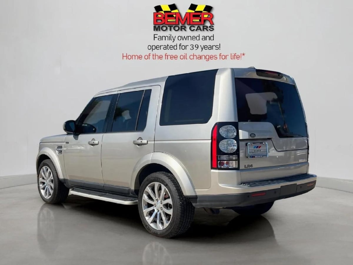 2016 Land Rover LR4 HSE LUX photo 3