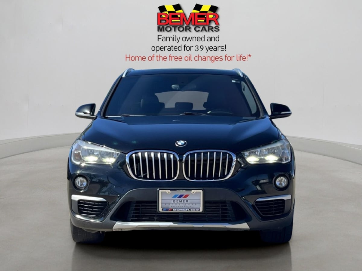 Additional photo of vehicle.