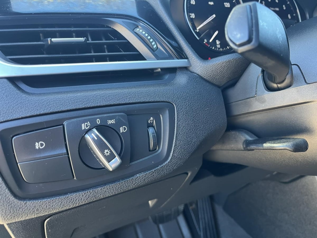 Additional photo of vehicle.