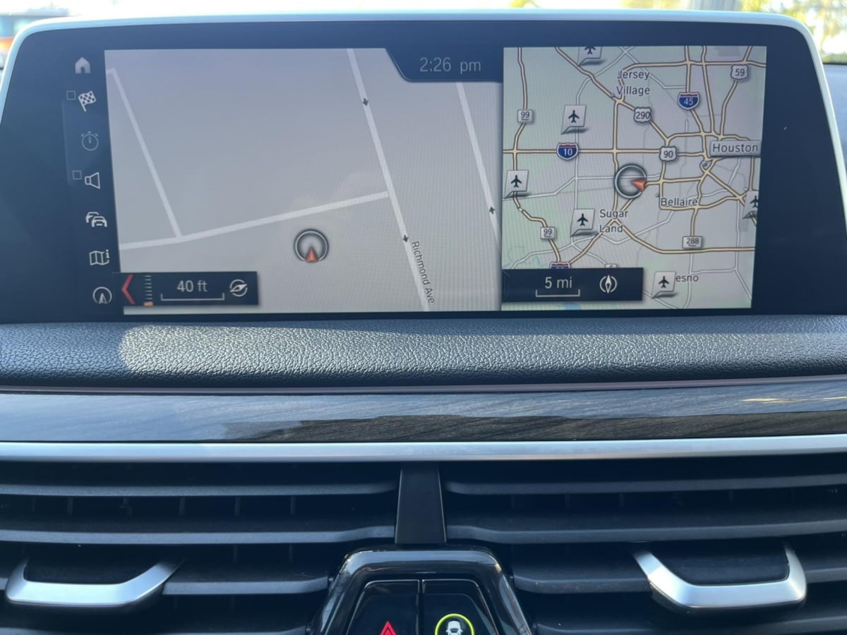 Additional photo of vehicle.