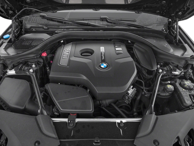 Additional photo of vehicle.