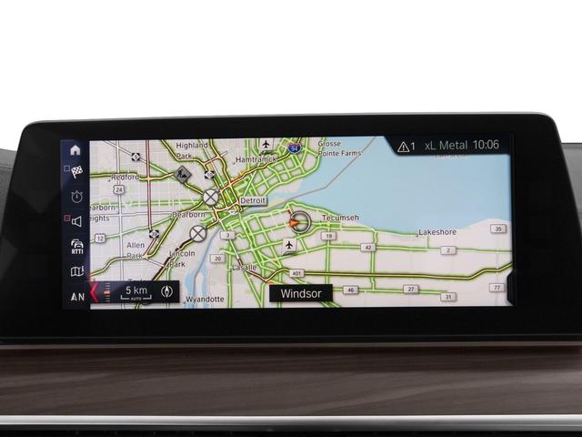 Additional photo of vehicle.