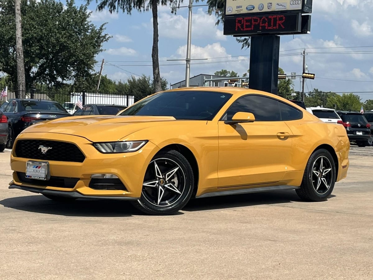 2016 Ford Mustang V6