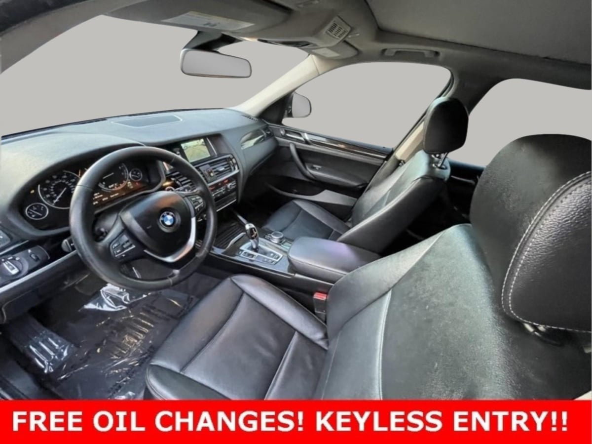 Additional photo of vehicle.