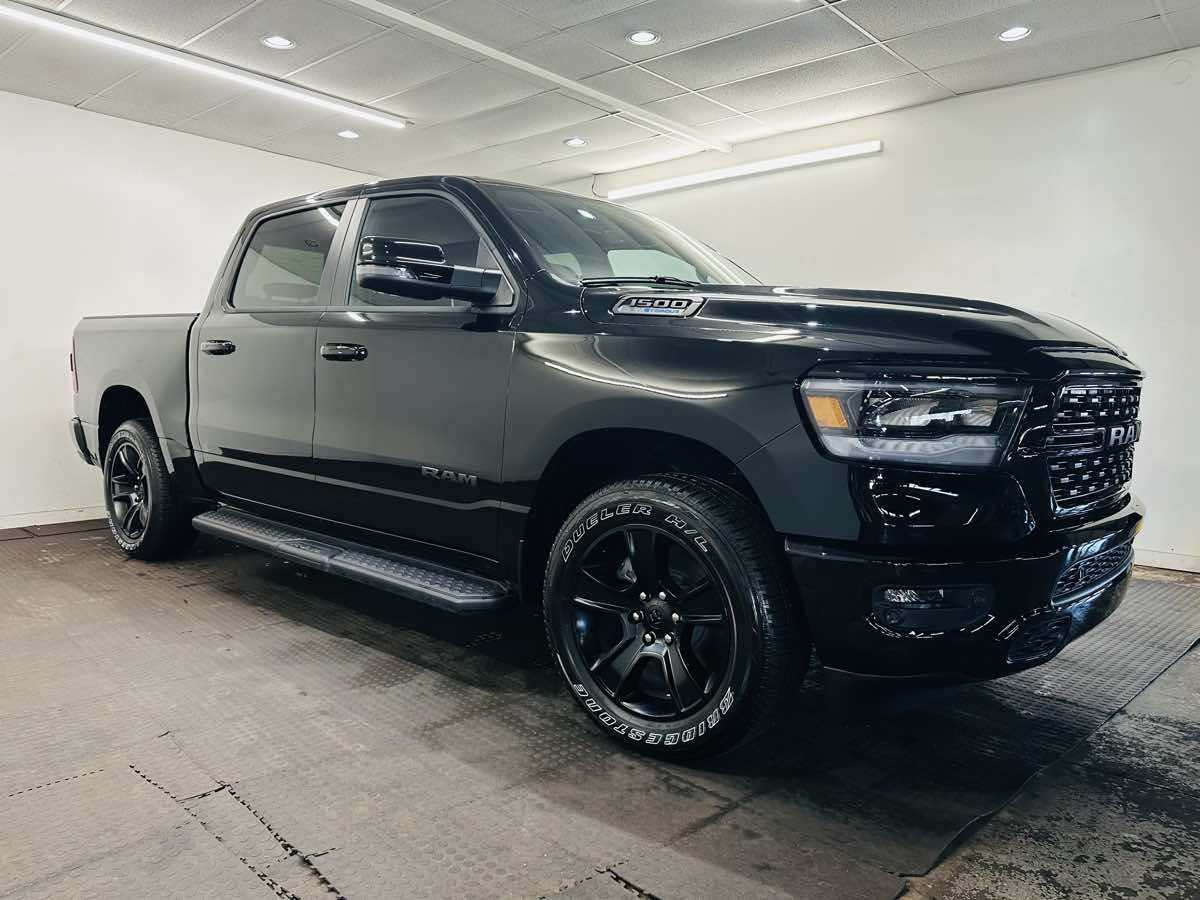 2023 Ram 1500 NIGHT PACK, PANO, 12 INCH NAVI, ALPINE