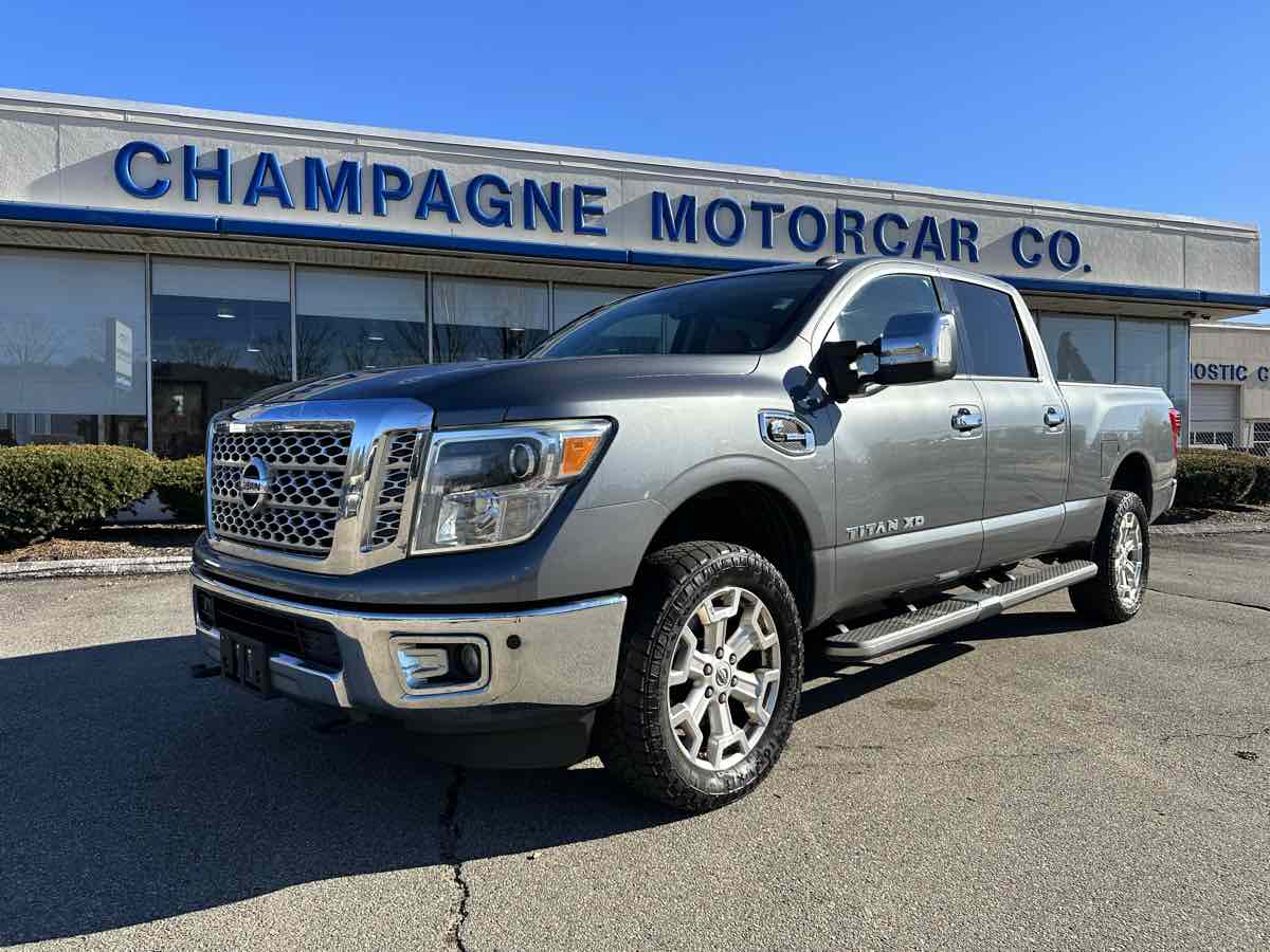 2016 Nissan Titan XD SL Cummins V8 DIESEL!