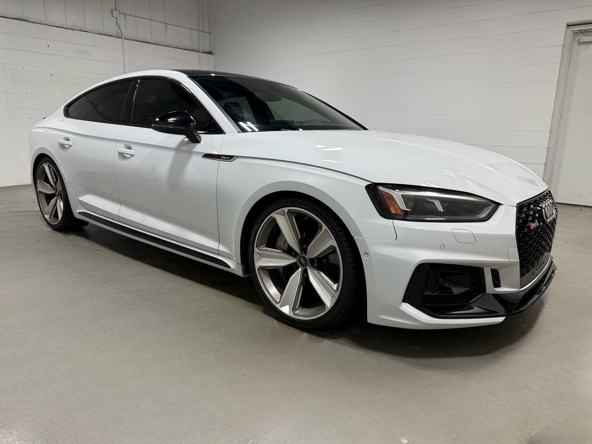 2019 Audi RS 5 photo 3