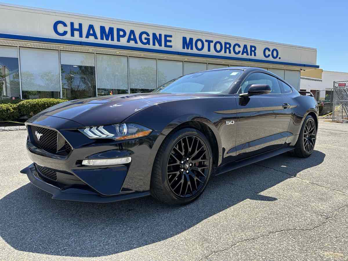 2022 Ford Mustang GT Premium w/GT Performance Pack, 6 speed manual