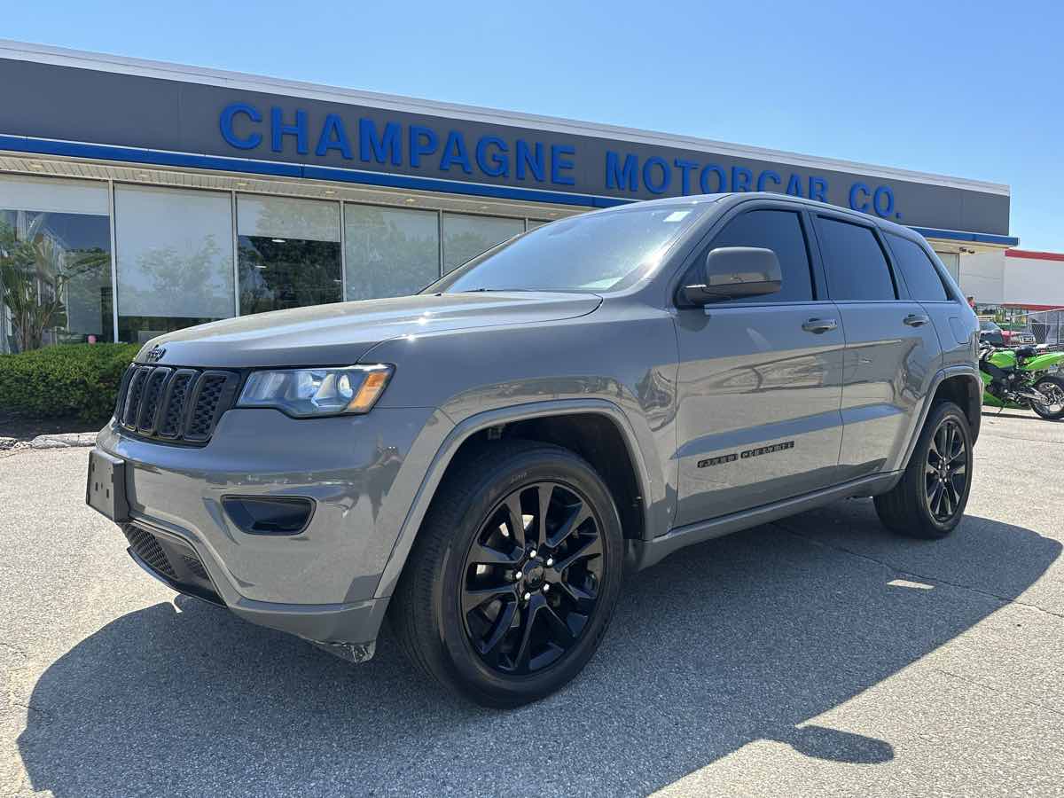 2020 Jeep Grand Cherokee Altitude Sting Gray with Sunroof