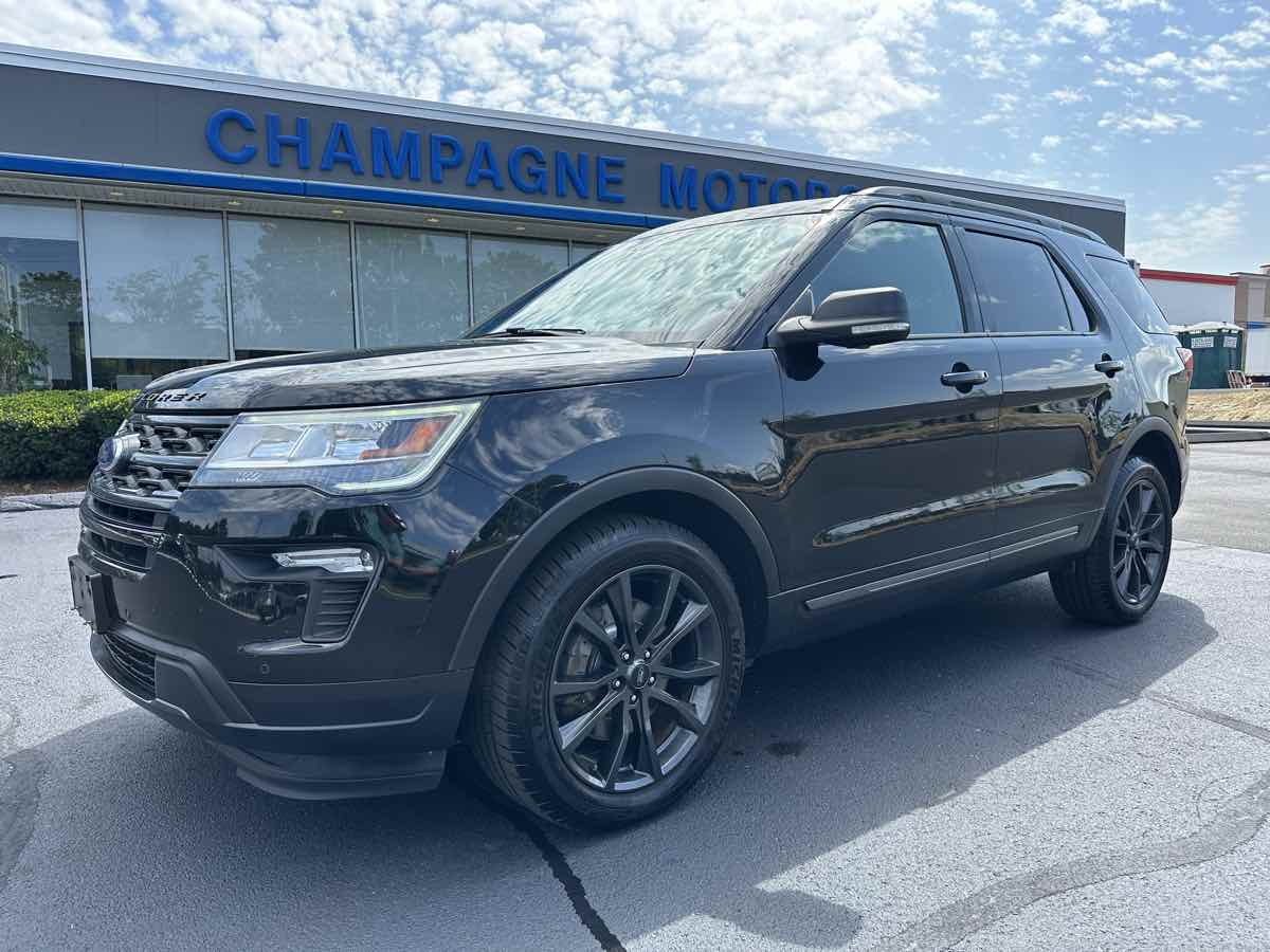 2018 Ford Explorer XLT Sport Package, 2nd Row Bucket Seats