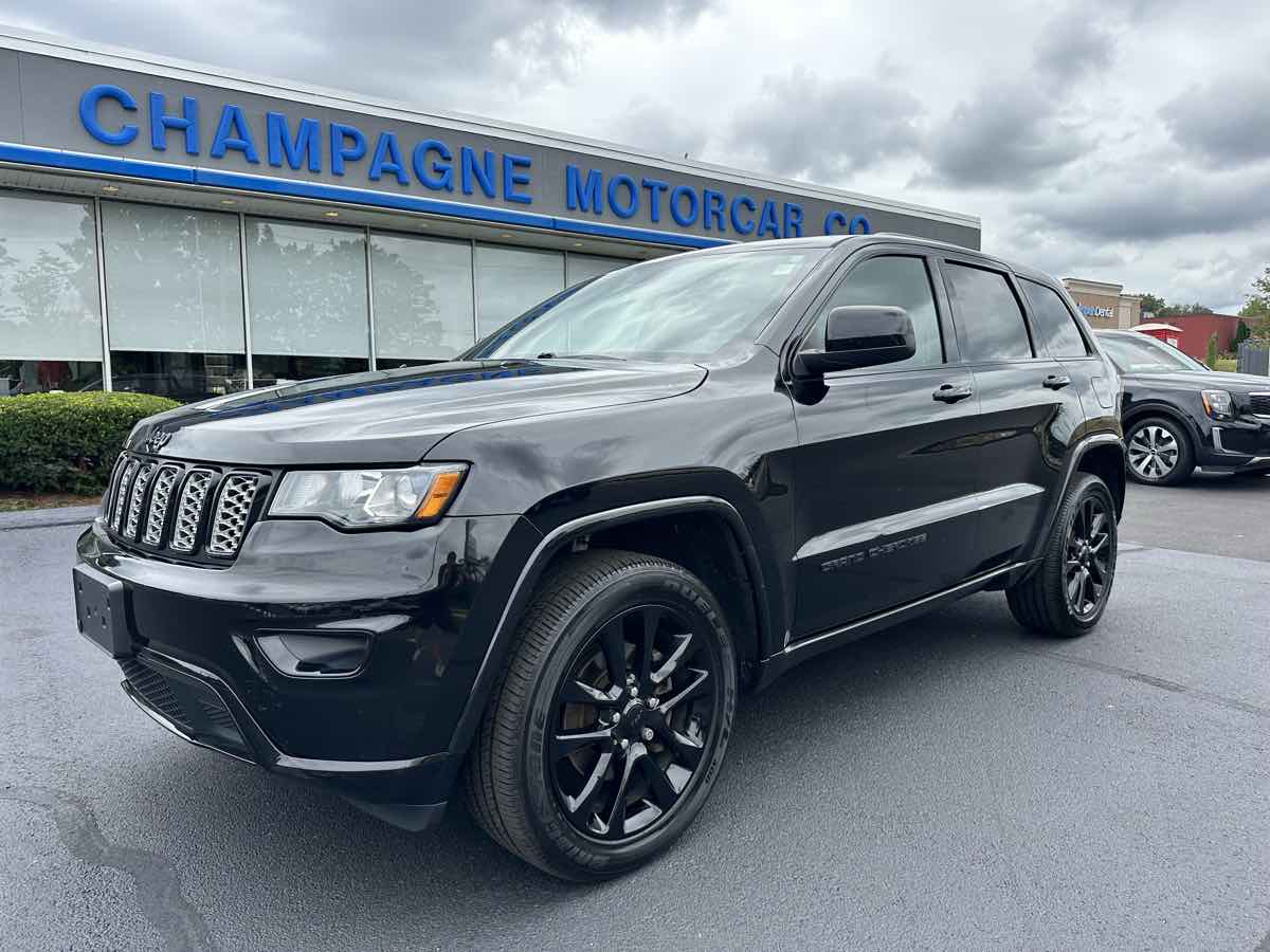 2019 Jeep Grand Cherokee Altitude with Sunroof, Navigation, Alpine