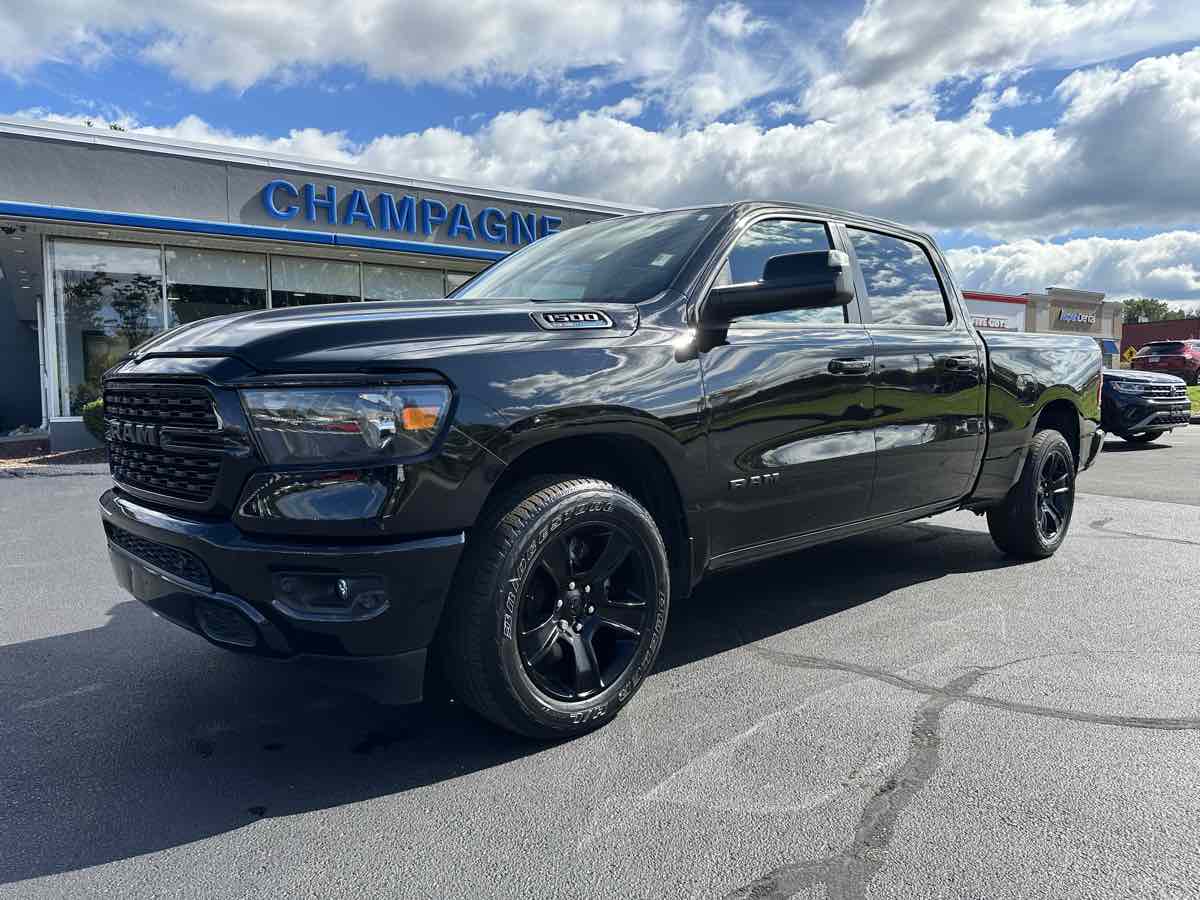 2022 Ram 1500 Big Horn Crew Night Package w/ standard (6'4"Bed )