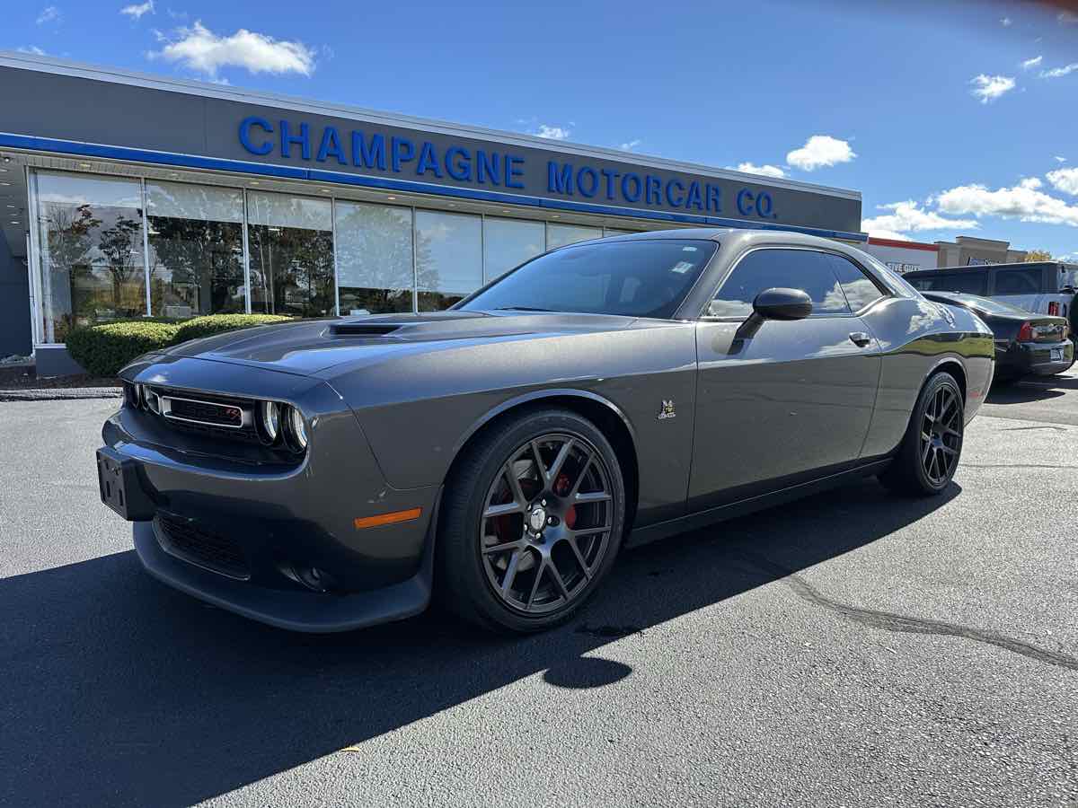 2016 Dodge Challenger R/T Scat Pack 6 Speed Manual  NEW TIRES