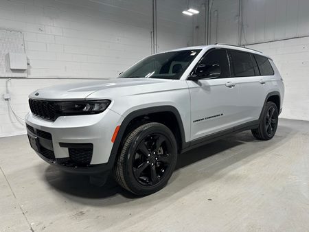 2023 Jeep Grand Cherokee L Altitude w/ 2nd Row Captains Chairs, Sunroof!