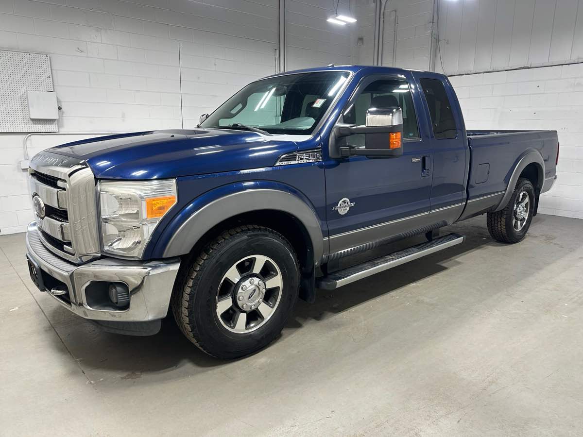 2011 Ford Super Duty F-350 SRW Lariat 6.7L DIESEL