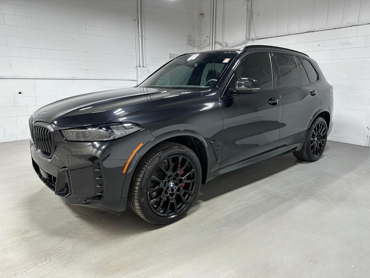 2025 BMW X5 xDrive40i  M SPORT PROFESSIONAL PACKAGE